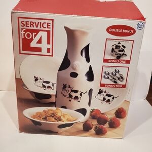 Tabletops Unlimited 11 Piece Service For 4 Breakfast Set Stoneware Cow Theme